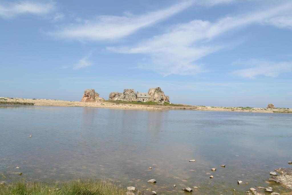Gite De La Plage Lezardrieux Exterior photo